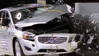 Front crash tests for selected 2015 TOP SAFETY PICK award winners Volvo S60  AutoMotoTV [upl. by Alyled]