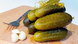 Беру Солёные огурцы и готовлю Гениальный салат Вкусный рецепт из простых продуктов [upl. by Novad]