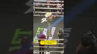 Así fue el momento en el que Camila Fernández se equivocó en el himno previo a la pelea del canelo [upl. by Macmillan240]