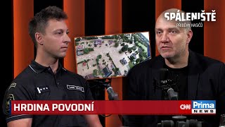 SPÁLENIŠTĚ Hrdina povodní ze středních Čech Do vrtulníku ze střech posbíral 22 lidí [upl. by Wrand]