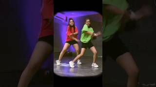 Nashe Si Chadh Gayi song girl dance [upl. by Gerrald543]