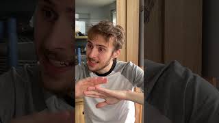 Le déménagement 📦 youtubeshorts shortvideo sketch déménagement humour sketch shorts [upl. by Aylad204]