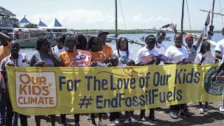 Kenya  Fridays for Future marche contre les énergies fossiles [upl. by Searle]