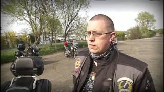 Kijk Uit Aflevering 5 april 2014 Daar komen ze de motorrijders [upl. by Kosey]