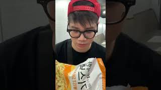 Ăn thử bim bim Hàn Quốc ở Circle K  MRAIN VLOG foodreview review foodie [upl. by Beatrisa914]