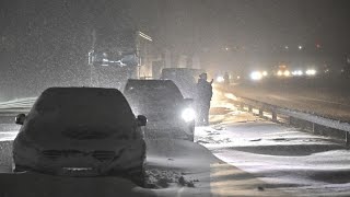 Übernachten bei minus 40 Grad Schneesturm auf der E22 in Schweden [upl. by Einnaj]