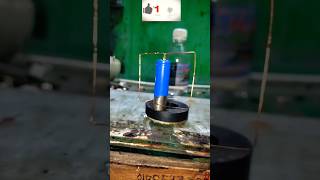 HOMOPOLAR MOTOR using NeodymiumMagnets Duracell 15V AA and CopperCoilshots youtubeshorts [upl. by Alana]