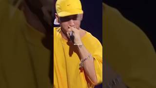 EMINEM SOMEBODY SAVE ME LIVE 😳 [upl. by Arah]