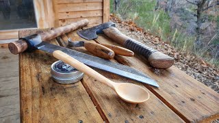 Geleneksel yöntemlerle şimşir ağacından kaşık yapımı  Carving wooden spoon [upl. by Stern]