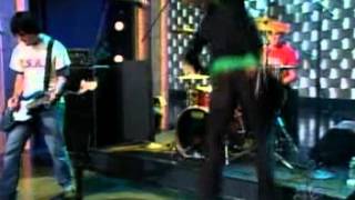 The Vines  Get Free Live On Conan 2002 [upl. by Ahsoik]