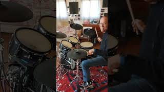 Donatella Rettore Kobra Drumcover Mauro il batterista del Trasimeno [upl. by Rahab]