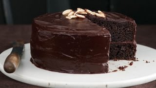 How to Make Chocolate Fudge Cake [upl. by Blim]