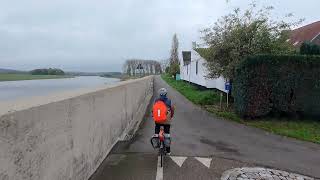 Een fietstochtje op de Maasdijk van Maasmechelen naar Uikhoven [upl. by Attenweiler596]