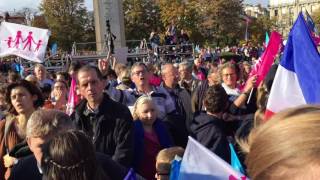 Guillaume Peltier conspué pendant son discours à la Manif Pour Tous [upl. by Prady]