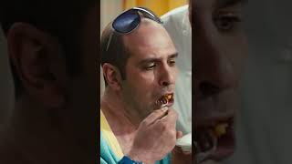 La puoi scolare 🤣 Checco Zalone al ristorante di lusso scena divertente dal film Sole a catinelle [upl. by Geoffry]