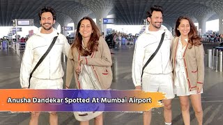 Anusha Dandekar Spotted At Mumbai Airport [upl. by Lledor]