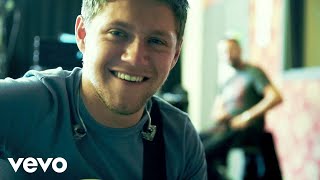 Niall Horan  Slow Hands Official Lyric Video [upl. by Rossen240]