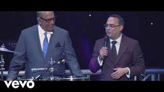 Gilberto Santa Rosa  Agua que Cae del Cielo Lluvia En Vivo ft Willie Rosario [upl. by Carlie101]