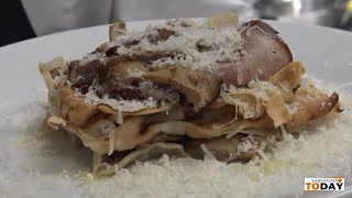 CUCINA DELLA TRADIZIONE Lasagnetta di pane carasau con porcini e guanciale [upl. by Atikir]