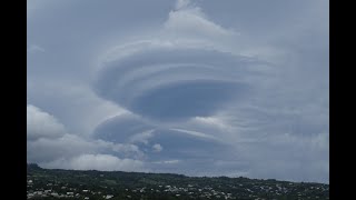 🇷🇪 🌀 LaRéunion belal  Timelapse nuage lenticulaire  14012024 [upl. by Marylou586]