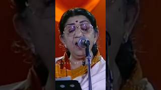 lata mangeshkar live performances 1997 [upl. by Nemrac175]