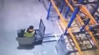 Racking Versus Forklift Operator [upl. by Jeno]