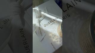 The limitededition Météorites Sous Les Étoiles by Guerlain makeup powder [upl. by Ynnam874]