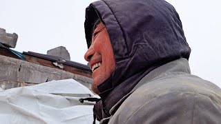 The happy but difficult life of the repatriates from China in a village in Kazakhstan [upl. by Meli]