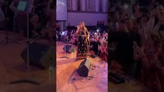 La Chanteuse Kabyle Nesrine Présente Son Mari à Son Public 👫😍🎤 [upl. by Rus]