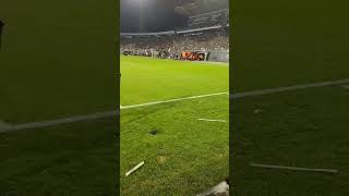 LOS HINCHAS DE COLO COLO LE REVOLEARON UNAS LLAVES A LOS JUGADORES DE RIVER EN EL FESTEJO DE GOL [upl. by Zoltai]