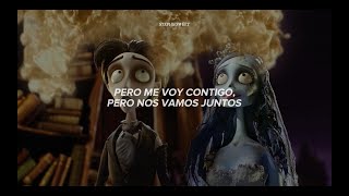 Esta canción combina muy bien con esta película [upl. by Seerdi]