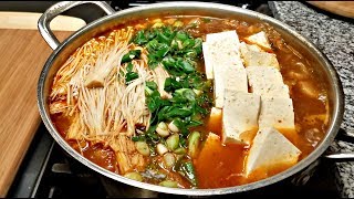 KIMCHI JJIGAE  How I Make Kimchi Jjigae  Homemade Korean Stew Recipe [upl. by Blanc149]