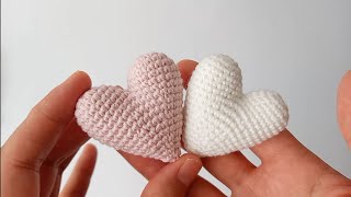 Amigurumi Kalp Anahtarlık Tarifi 🤍Amigurumi Heart Keychain Pattern 🤍 [upl. by Ahseram877]