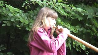 Lisa Stoll spielt Alphorn am Waldrundgang in Wilchingen [upl. by Niriam694]