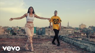 ALIEZ Y MOA  Pasan Los Dias Video Oficial [upl. by Ladin]