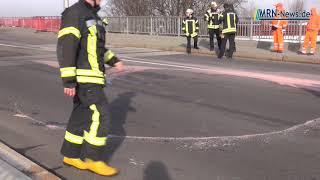 Feuerwehr Farbeimer in Meckenheimer Straße ausgelaufen [upl. by Ettegroeg]