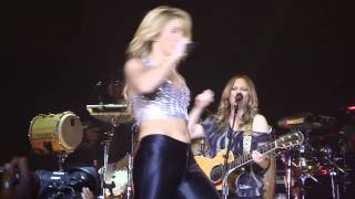 Shakira  La Tortura  Live  Milan [upl. by Acinok696]