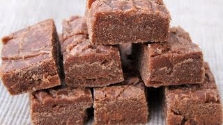 HOW TO MAKE OLDFASHIONED CHOCOLATE FUDGE [upl. by Ynohtnaluap]