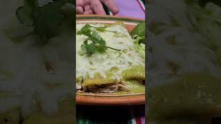 ENCILADAS SUIZAS  ENCHILADAS DE POLLO VERDECREMA [upl. by Iorgo685]