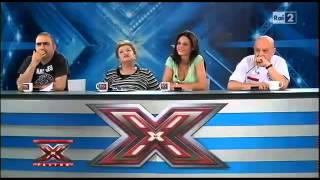 PROVINI A X FACTOR IL CANTANTE BALBUZIENTE STEFANO FILIPPONI SUPERA LA PROVA SEI UN GRANDE [upl. by Bartosch467]