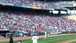 Jim Thome MN Twins Homerun Record 4 Sep 2010 [upl. by Pentheas]