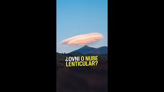 Nube lenticular sobre el Teide [upl. by Azriel]