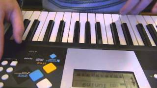 How the Tuning feature works on the Yamaha PSR e223 Keyboard [upl. by Carisa]