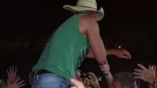 Kenny Chesney  Everybody Wants To Go To Heaven [upl. by Oinotla824]