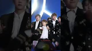 😂Jk being extra to get V attentionlook at jin action 🤣shortsytshortstaehyung btsfunnybtsV [upl. by Clauddetta]