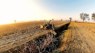 Sfalcio fossi delle capezzagne CadeSoresini Landini campagna Cremonese agro italytractor [upl. by Lotta342]