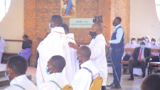 ERIZOOBA TWABA ABAJURIZI  Runyankore Rukiga Catholic Song for Priestly Ordination KEY Am  G [upl. by Coughlin]