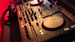 Le fonctionnement dune table de mixage pioneer bien mixer des chansons [upl. by Eniluap]