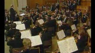 Tchaikovsky  The 1812 Overture Moscow Symphony [upl. by Det]