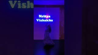 Aao Na  Choreography  Madhumita dance youtubeshorts shorts simple simpledance [upl. by Ardnuahsal738]